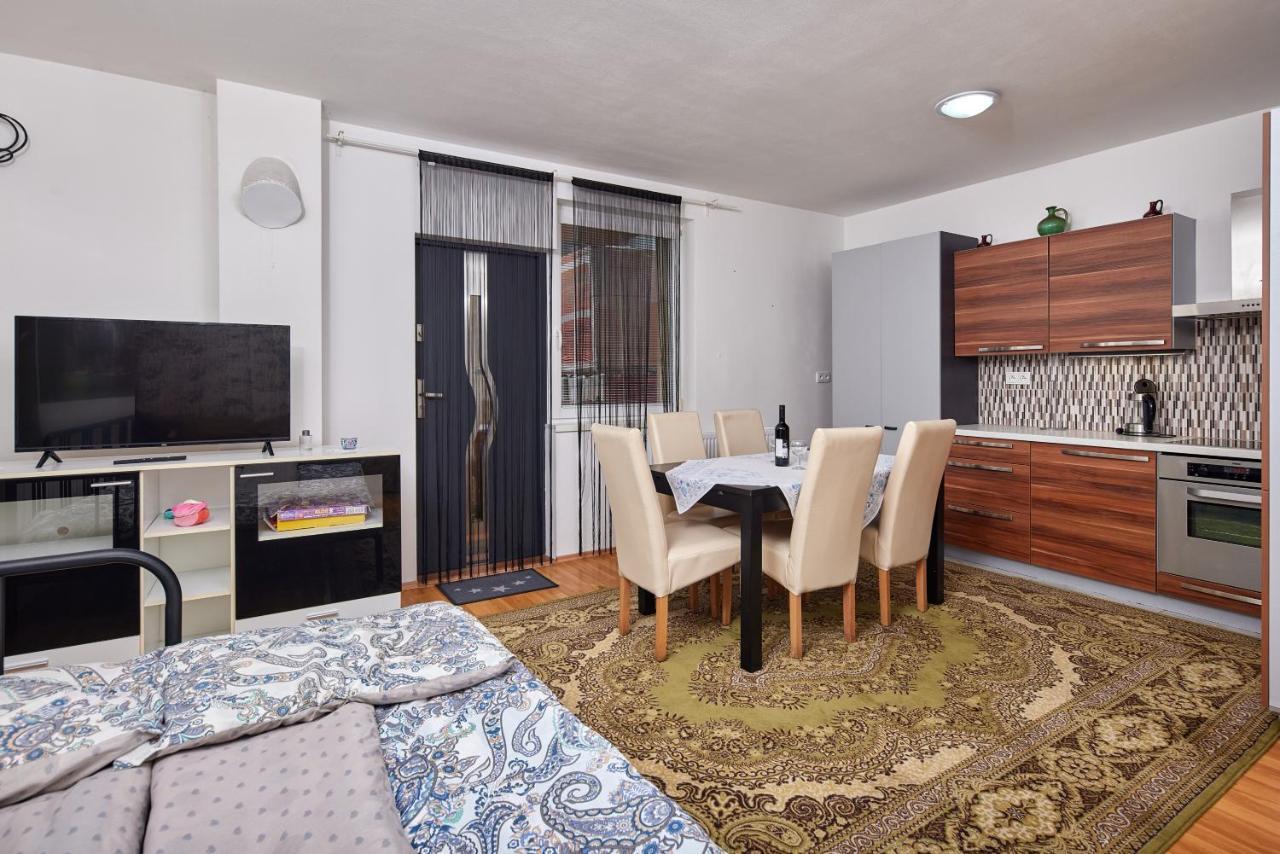 Cutie Apartment Bratislava Exterior photo